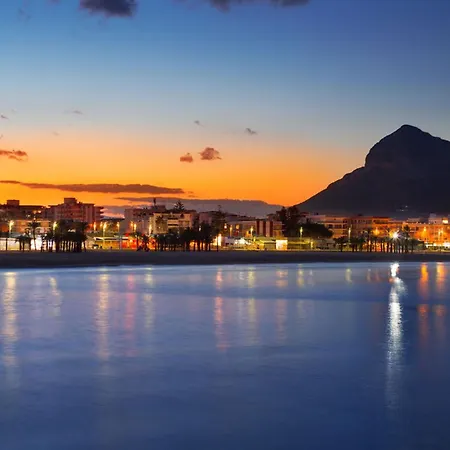 Ana Javea